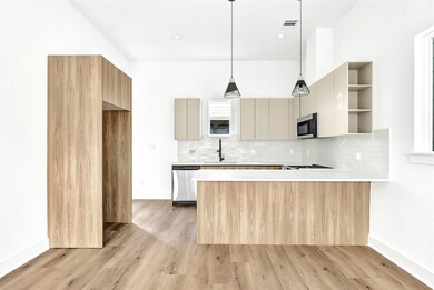 2595 Paul Quinn St, Houston, TX 77091 - photo 3