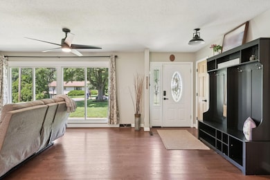 10-web-or-mls-Oakland Blvd NE-1206-010