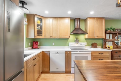 21-web-or-mls-69 Shellback Way Final-38