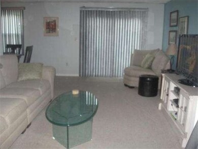 92 Decarolis Dr, Tewksbury, MA 01876 - photo 3