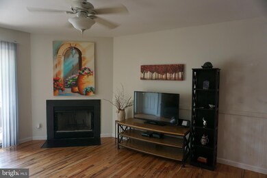 5835 Orchard Hill Ct, Clifton, VA 20124 - photo 6