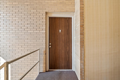 4921 Crooks Rd unit M-10, Royal Oak, MI 48073 - photo 2