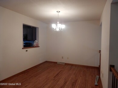 15 Stratton Cir, Troy, NY 12182 - photo 5