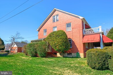 201 S Nursery Ave, Purcellville, VA 20132 - photo 4