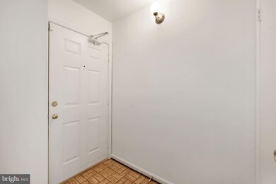 20233 Shipley Terrace unit 302, Germantown, MD 20874 - photo 4