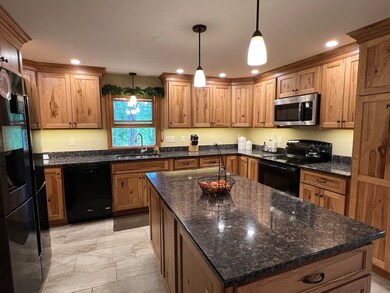 11 Viewpoint Dr, Hooksett, NH 03106 - photo 4