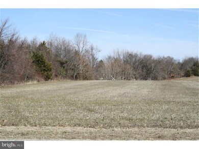 90 Davidson Rd, Swedesboro, NJ 08085 - photo 2