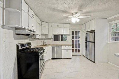 2008 Shalimar Dr NE, Atlanta, GA 30345 - photo 4