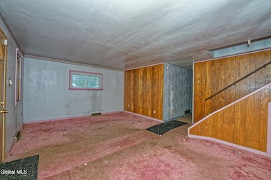 318 Chiswell Rd, Schenectady, NY 12304 - photo 6