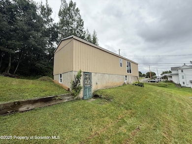 1002 Ridge St unit L 38, Olyphant, PA 18447 - photo 3