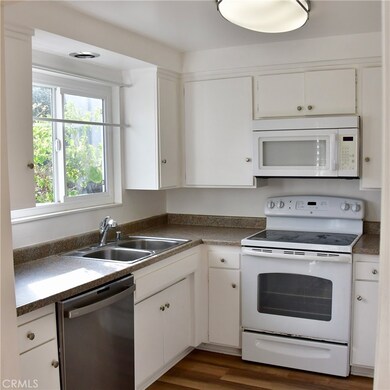 22931 Nadine Cir unit A, Torrance, CA 90505 - photo 7