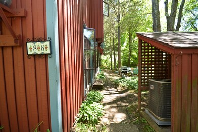 86 Pine Grove unit 86, Amherst, MA 01002 - photo 3