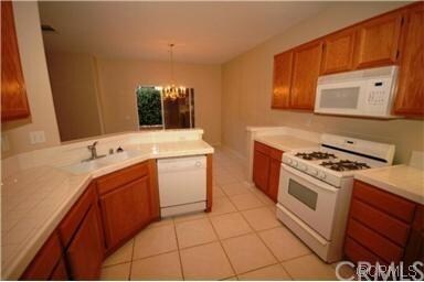 33586 Emerson Way unit B, Temecula, CA 92592 - photo 6