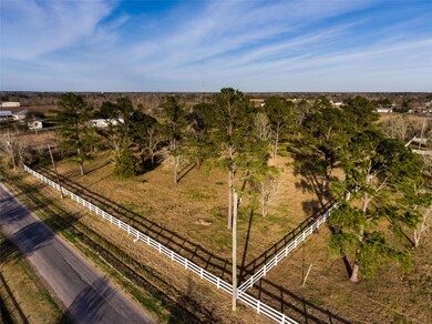 1890 Whila, Alvin, TX 77511 - photo 3