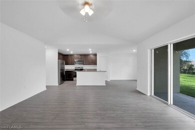 254 Blackstone Dr, Fort Myers, FL 33913 - photo 4