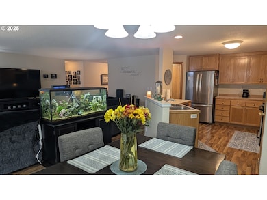 383 Briana Ln, Eugene, OR 97404 - photo 4