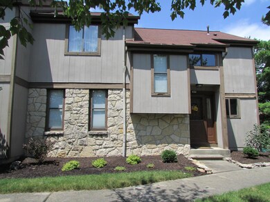 632 Farler Dr, Columbus, OH 43213 - photo 2