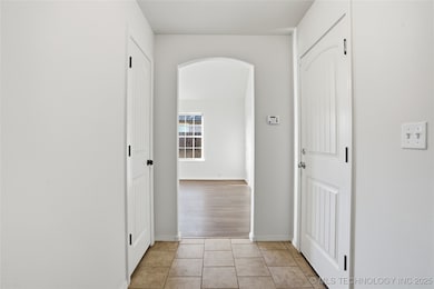 205 Vail Cir, Kiefer, OK 74041 - photo 3