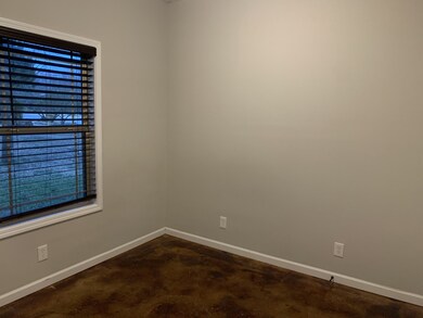 130 E Cedar St, Shelbyville, TN 37160 - photo 5