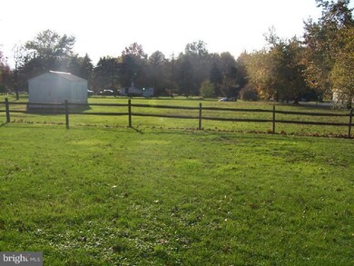 2810 Upper Ridge Rd, Pennsburg, PA 18073 - photo 4