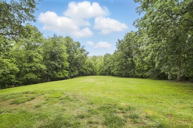 8700 Hopewell Rd, Cincinnati, OH 45242 - photo 2