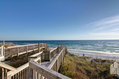 La Valencia Beach Access