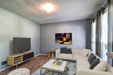 8419 Roseborough Rd, Louisville, KY 40228 - photo 5