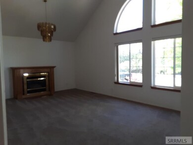 811 James St, Blackfoot, ID 83221 - photo 6