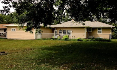 110 4th Ave SW, Isanti, MN 55040 - photo 2