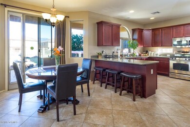 6 Dining & kitchen