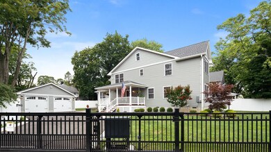 04-258_S_Academy_St-3