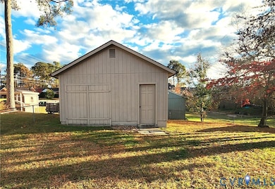 407 Mac Arthur Ave, Colonial Heights, VA 23834 - photo 7