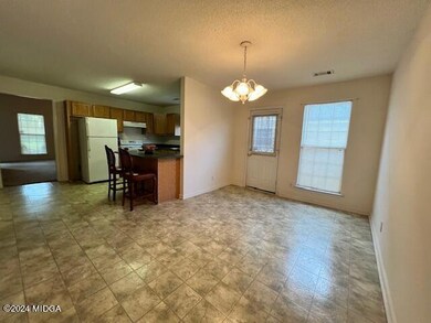 837Parkviewkitdin2