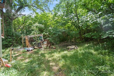 509 Elizabeth Dr, Gastonia, NC 28052 - photo 2