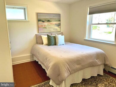 424 Great Falls St unit LOWER APT, Falls Church, VA 22046 - photo 3