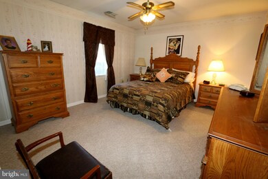 18012 Putter Dr, Hagerstown, MD 21740 - photo 5