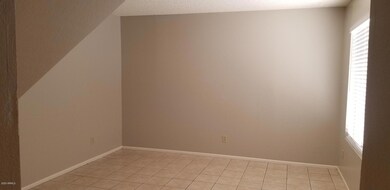 1750 E Pepper Cir unit 3, Mesa, AZ 85203 - photo 2