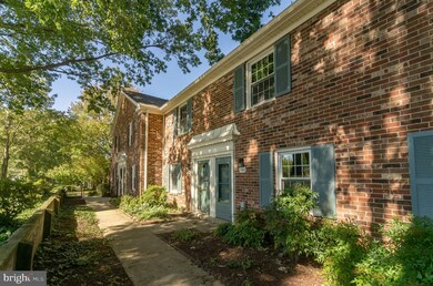 8342 Forrester Blvd unit 451, Springfield, VA 22152 - photo 3