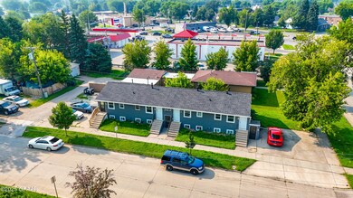 323 Seward Ave, Grand Forks, ND 58203 - photo 3