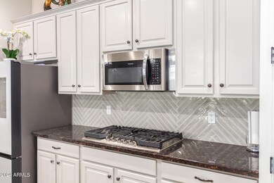 2670 E Iris Dr, Chandler, AZ 85286 - photo 7