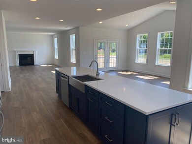 92 Zeiler Dr, Martinsburg, WV 25404 - photo 4