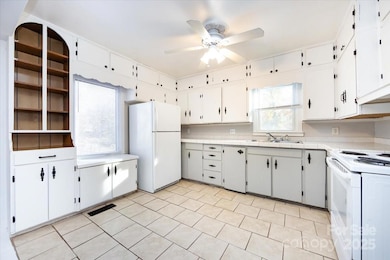 1027 Holland Ave, Gastonia, NC 28052 - photo 7