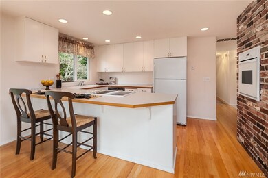 8714 Talbot Rd, Edmonds, WA 98026 - photo 7