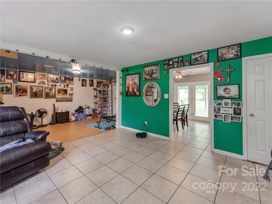 147 Seven Oaks Ln, Statesville, NC 28677 - photo 4