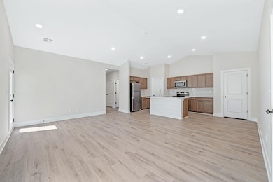 511 E Harper St, Valley Center, KS 67147 - photo 3