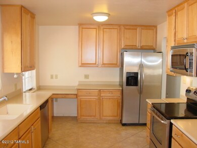 2725 E 9th St, Tucson, AZ 85716 - photo 2