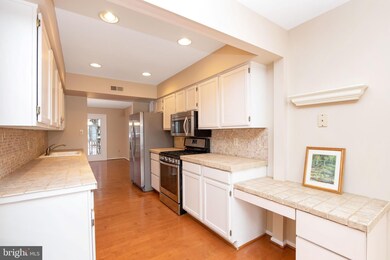 14 Regency Ct, Marlton, NJ 08053 - photo 3