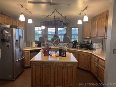 1314 Ford Circle Dr, Wagoner, OK 74467 - photo 3