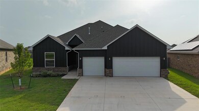 10617 Little Sallisaw Creek Dr, Yukon, OK 73099 - photo 3