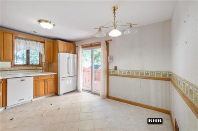 289 Abingdon Ave, Staten Island, NY 10308 - photo 3